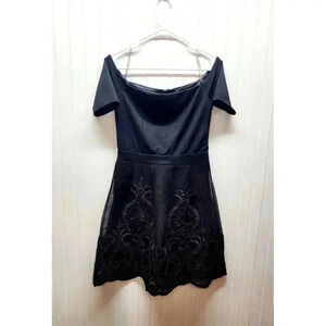 Francesca's Little Black Dress Short Sleeve Size Medium